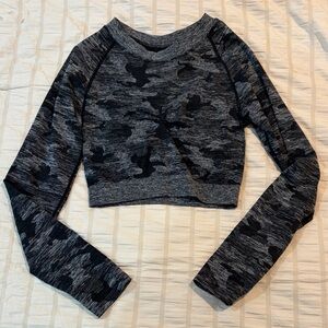 Gray Camo Long Sleeve Crop Top